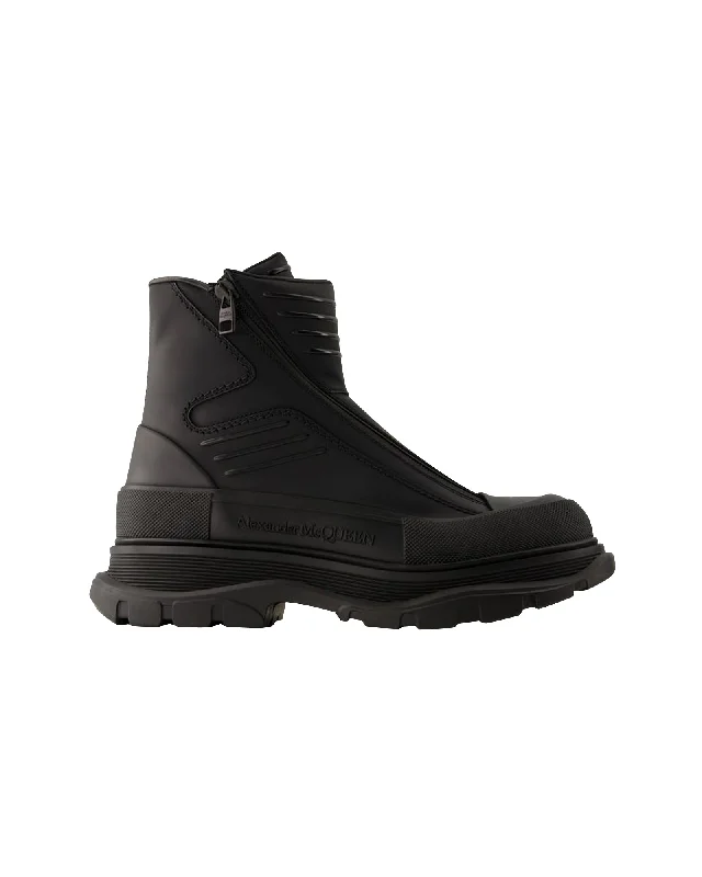 Exclusive Discounts Available Now Tread Ankle Boots - Alexander Mcqueen - Leather - Black