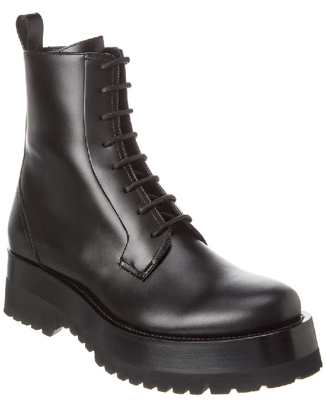 Flash Sale Happening Now – Act Fast Valentino Leather Boot